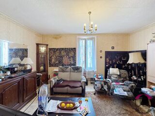  Immeuble à vendre 10 pièces 227 m²