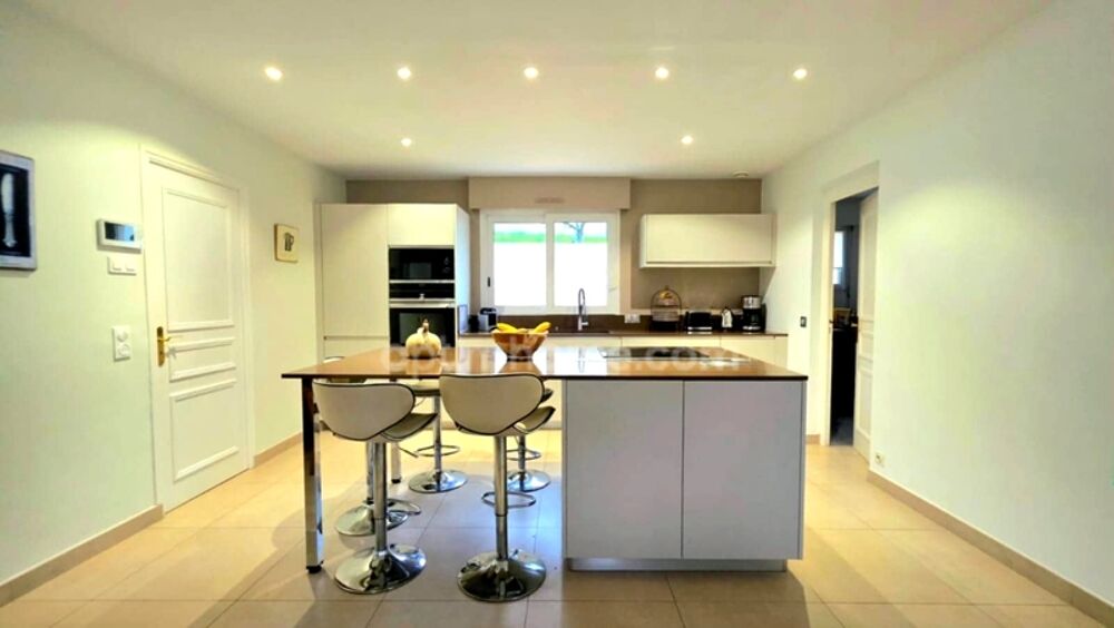 � vendre  Maison Saint-Av� (56890)