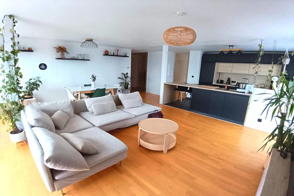 Appartement 3 /4 pièces 80 m2 avec terrasse, balcons, garage et cave