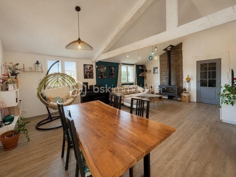 Maison familiale, ou bureaux, 8 pièces, lumineuse, au calme  Avec piscine, jardin, jacuzzi, terrasses, grand espace de vie, gra