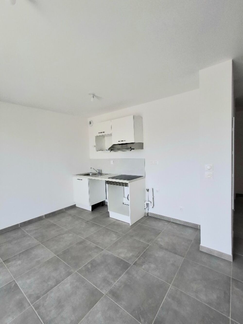 T1 NEUF avec balcon et parking à MONTEUX