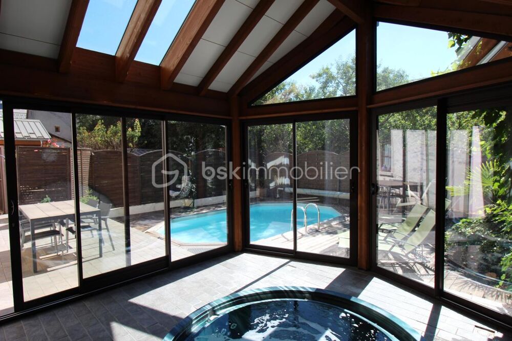 Vente Immeuble Mont-Dauphin UNESCO – Maison, 5 gîtes de standing, espace bien-être et piscine Mont dauphin