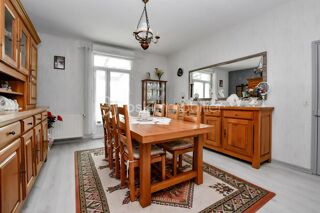  Propriété/château à vendre 7 pièces 180 m²