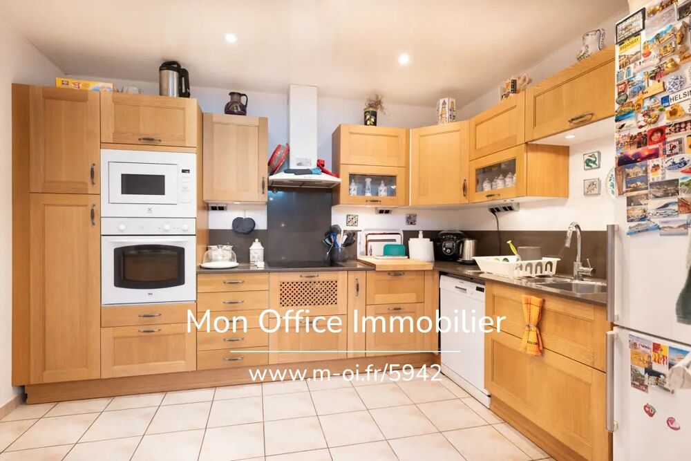 � vendre  Maison Cabri�s (13480)