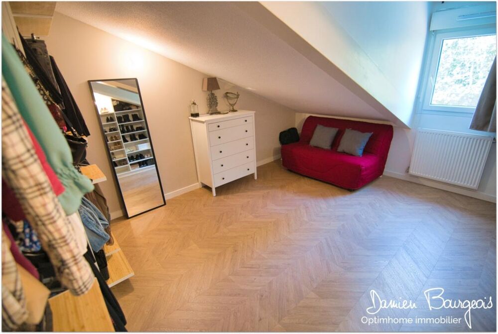 Location Appartement Superbe appartement T3 meublé – 65 m² – Dernier étage – Prestations haut de gamme Sergy