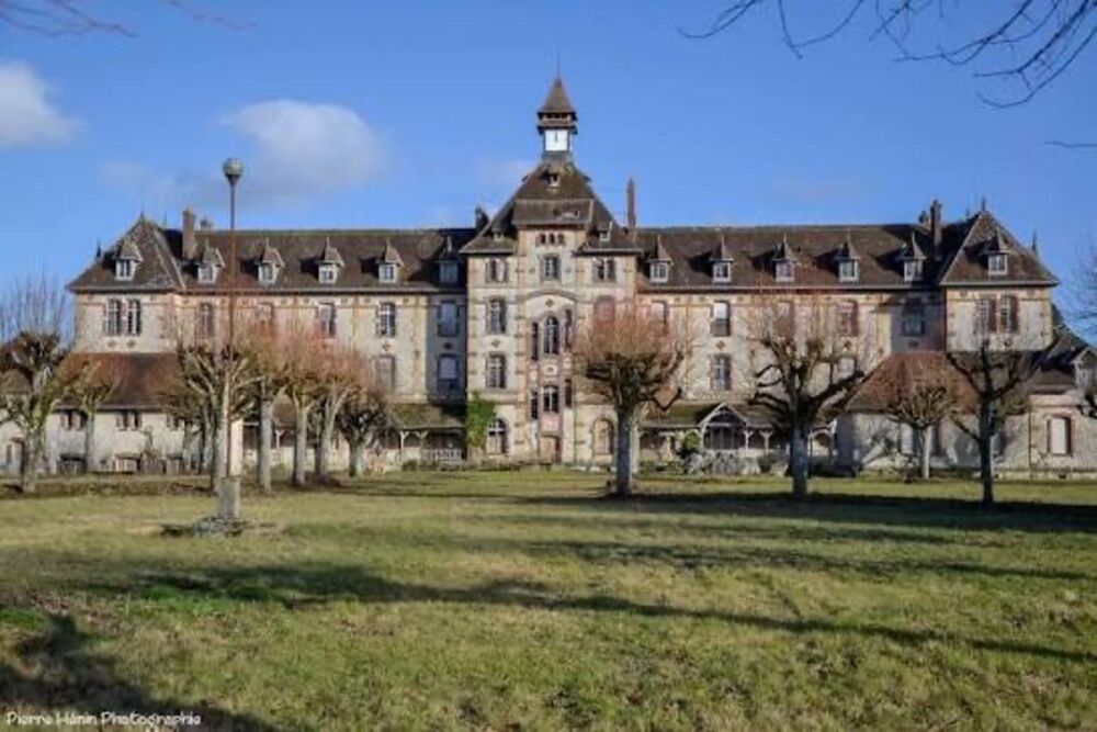 Propriete à vendre 100 pièces proche de TOURS (37)