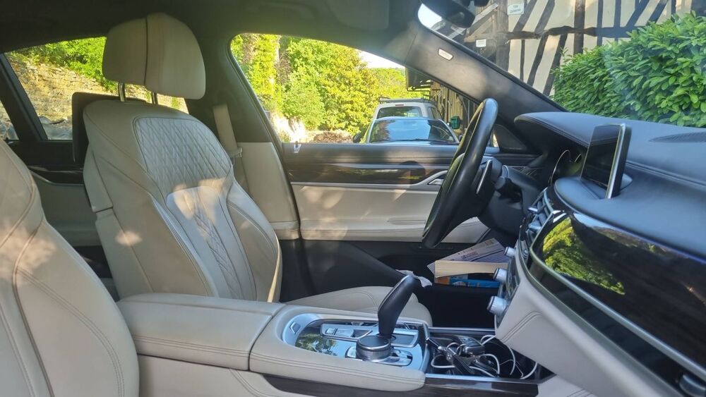 S&eacute;rie 7 730d 265 xDrive BVA Exclusive 2018 occasion 76480 Saint Paer