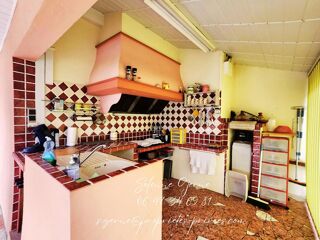  Propri�t�/ch�teau � vendre 9 pi�ces 230 m�