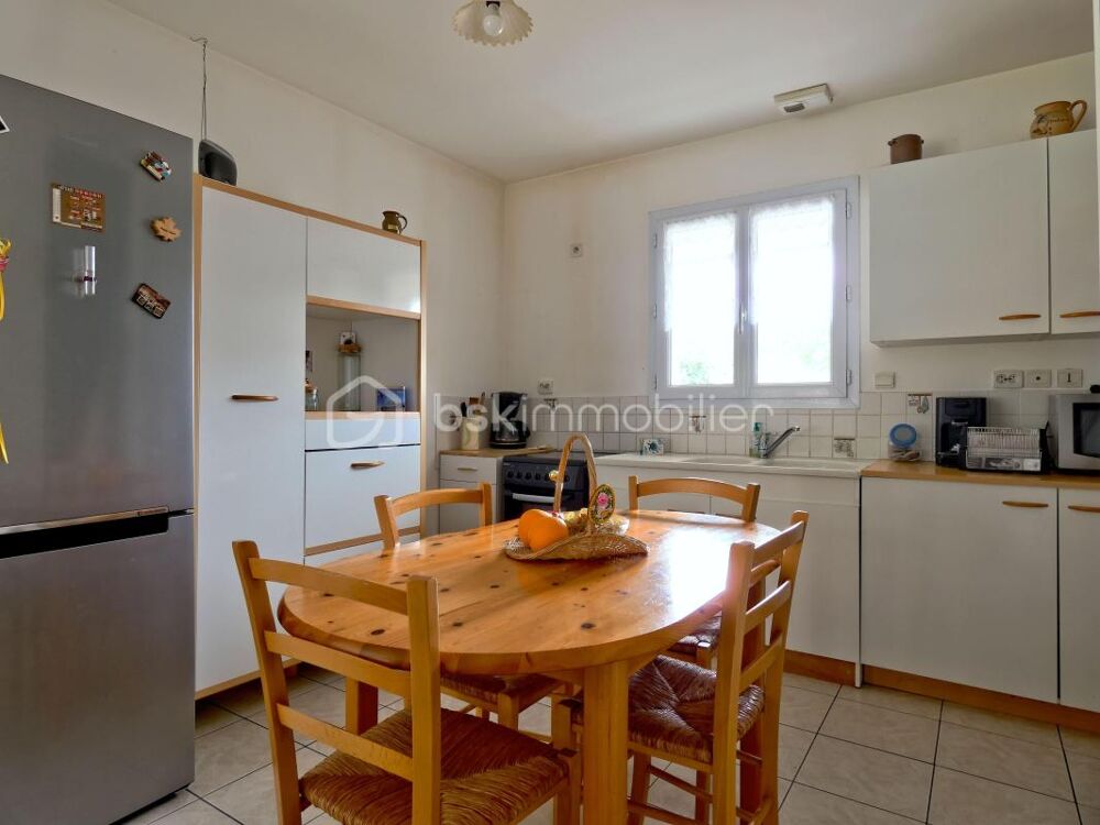 Vente Maison Marennes - Environnement calme - Plain-pied - 2 Chambres - Garage Marennes