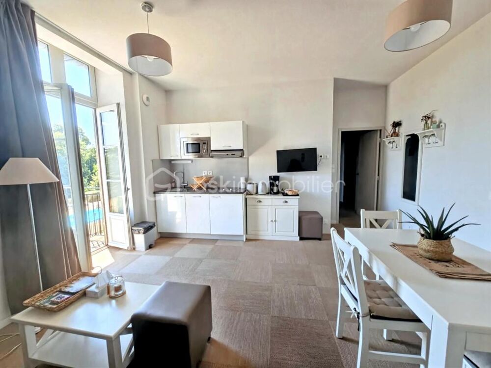 Vente Appartement SUPERBE T2 MEUBLE - PISCINE - DEUX BALCONS - PLACE DE PARKING Baden