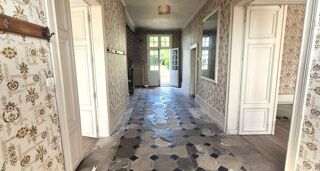  Maison  vendre 15 + pices 396 m