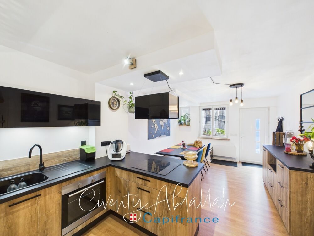 Vente Maison Maison à vendre 4 pièces ALBERTVILLE (73) - Maison de ville atypique entièrement rénovée – 90 m² Albertville
