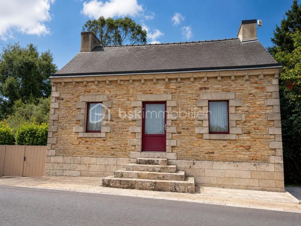 Vente Maison EXCLUSIVITÉ – MAISON DE CHARME AVEC 5 000 M² DE TERRAIN ARBORÉ – ENTRE CAMPAGNE ET LITTORAL Guiscriff
