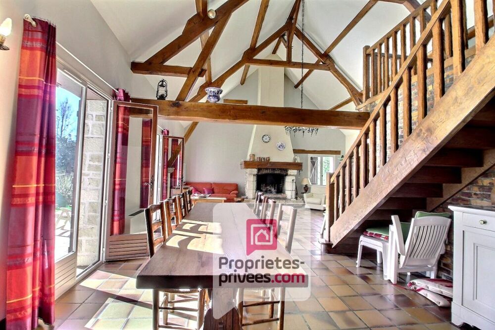 A 1h30 de PARIS - Charmante MAISON avec ETANG de 5000 m2, édifiée sur plus de 2 Hectares et bordé par une rivière