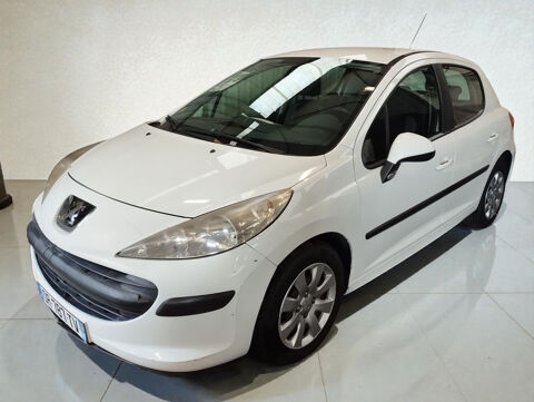 Peugeot 207 1.4 16V 90 EXECUTIVE 5P 2006 occasion Saint-Jeannet 06640