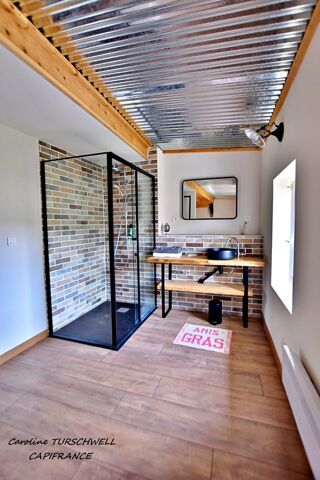  Immeuble � vendre 5 pi�ces 274 m�