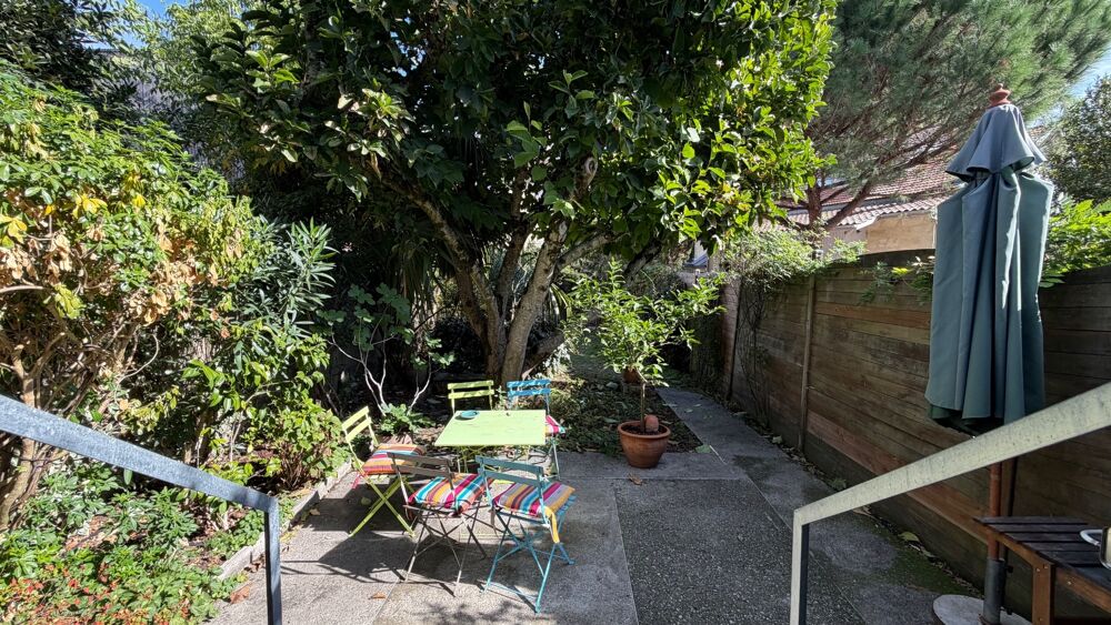 Vente Maison Echoppe 3 chambres + bureau sur adorable jardin Bordeaux