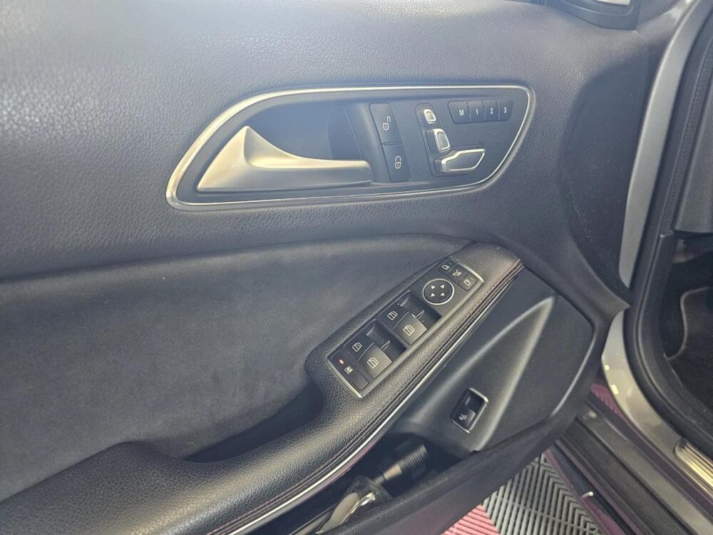 Classe GLA 220 CDI / d (156.903) FASCINATION AMG 2019 occasion 06700 Saint Laurent Du Var