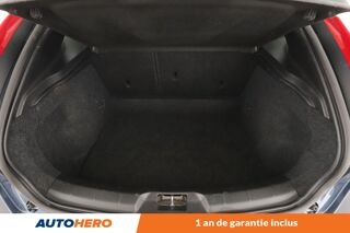 V40 2.0 D2 Momentum Business Geartronic 6 120 ch 2016 occasion 92130 Issy-les-Moulineaux