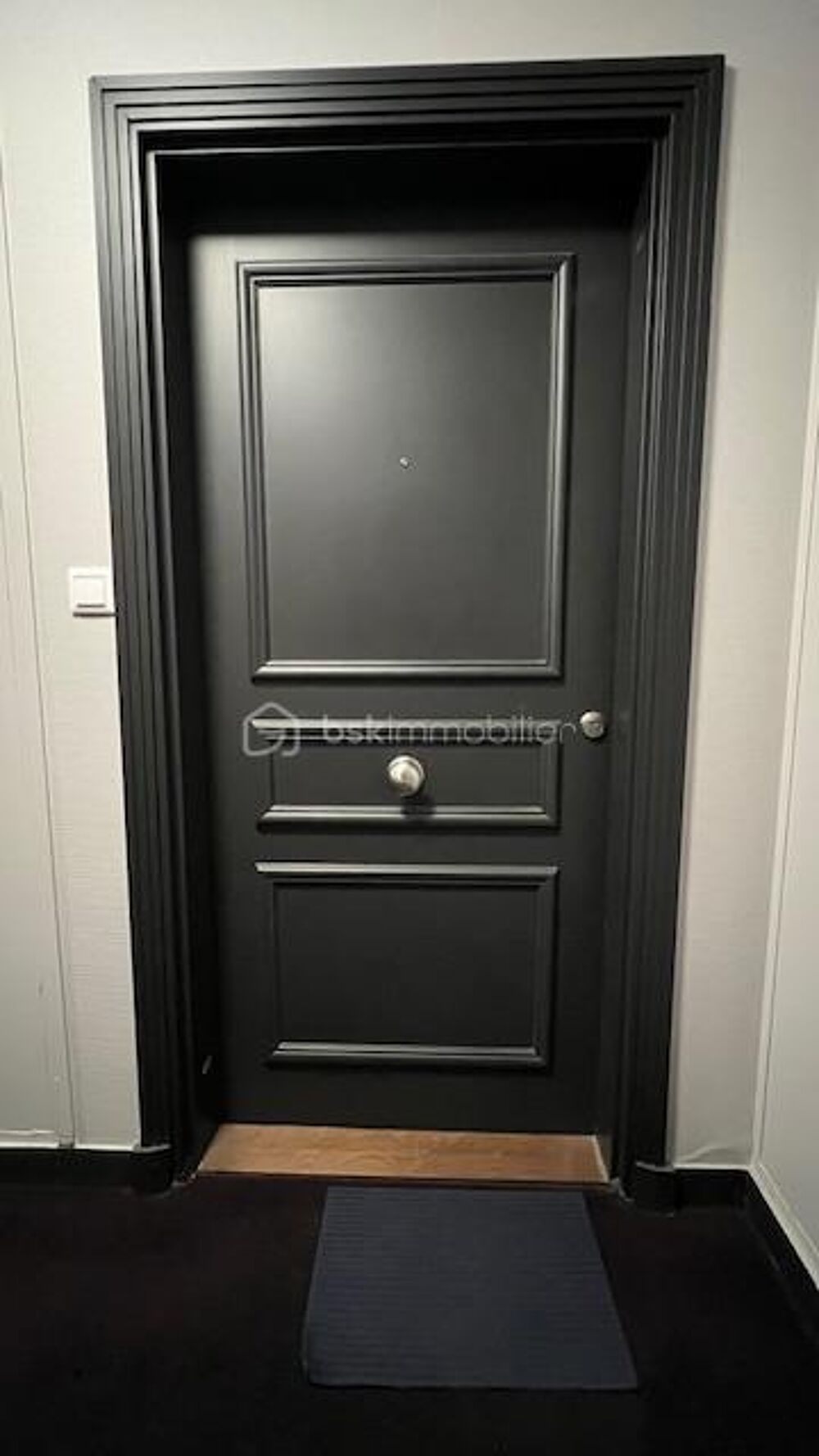 Studio dans un immeuble récent