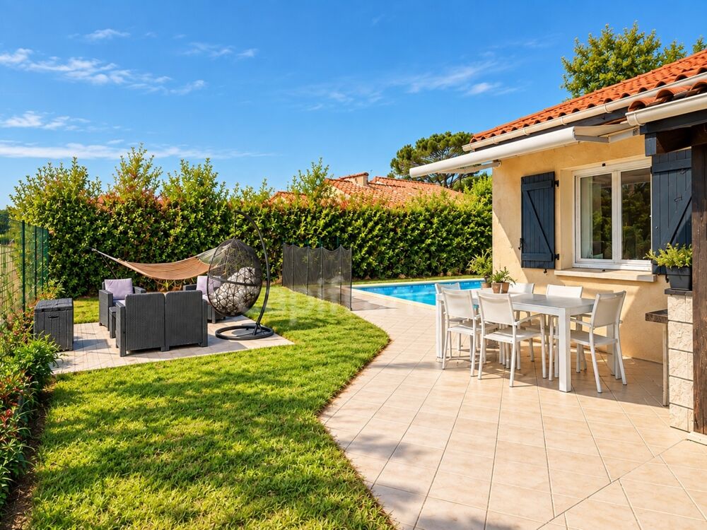 Vente Maison MAUZAC – Maison de plain-pied 121 m² – 5 chambres – Piscine – Terrain 840 m² Mauzac