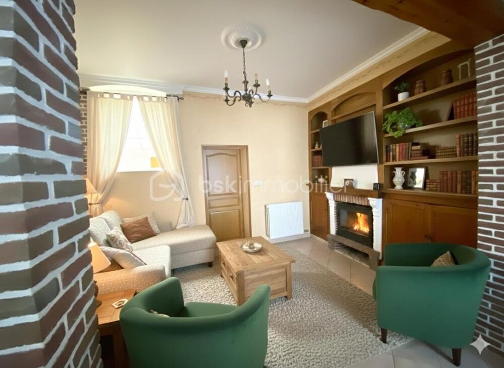 Maison de caractère en brique  248 m² habitables sur 1 440 m² de terrain à Saint Hilaire Cottes