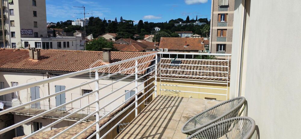 EXCLUSIVITE - APPARTEMENT EN TRIPLEX ENTIEREMENT RENOVE  TERRASSES - BOX ET PARKING