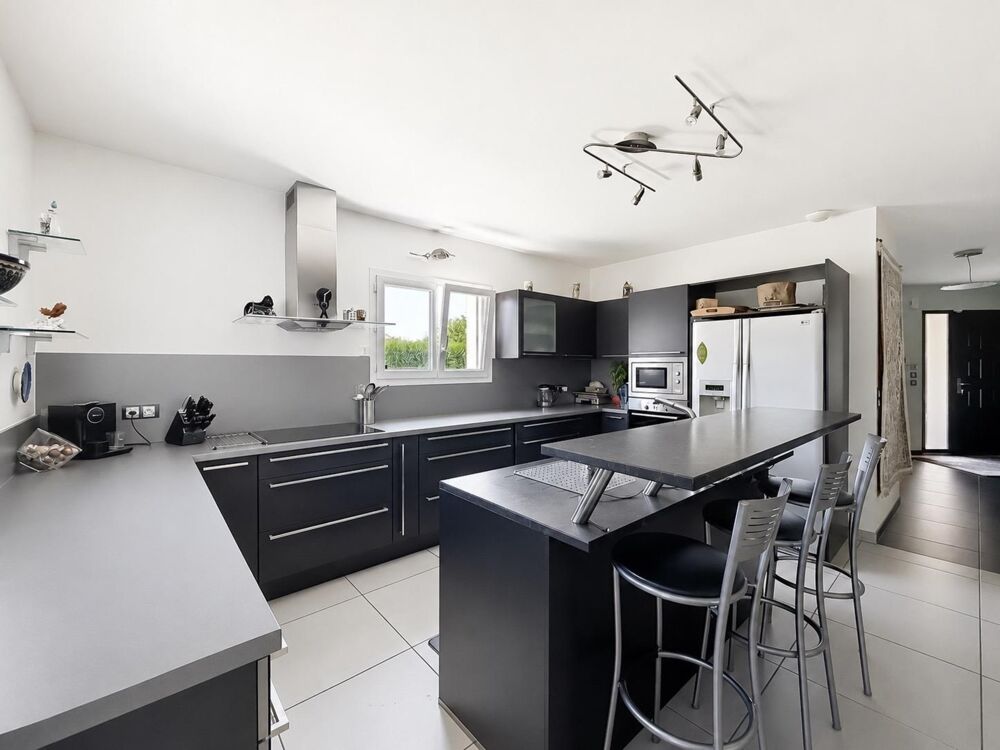 Belle villa familiale 200m2 4 chambres à CHENS SUR LEMAN (74)
