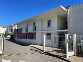  Immeuble à vendre 15 + pièces 458 m² Saint martin de crau