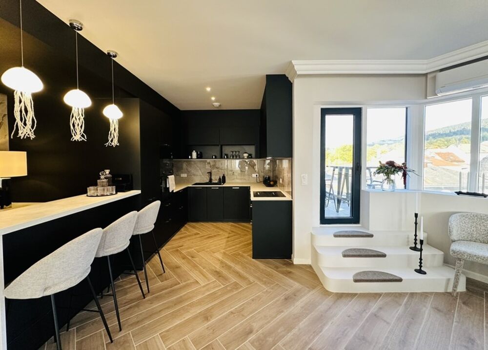 Appartement Penthouse 153 m2 à OYONNAX (01)