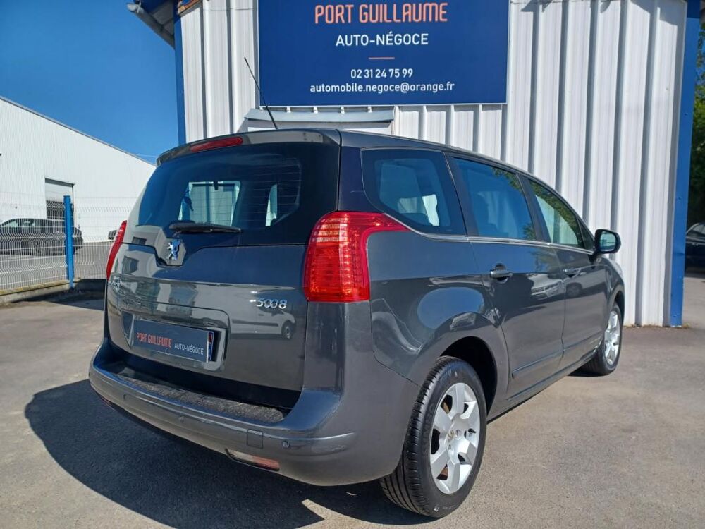 5008 1.6 HDI 112cv 7 PLACES 2011 occasion 14160 Dives Sur Mer