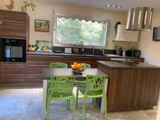  Maison à vendre 9 pièces 205 m²