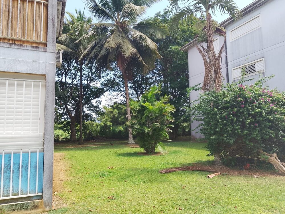 À VENDRE  Appartement T3 en rez-de-chaussée à Bois Rada, Sainte-Rose