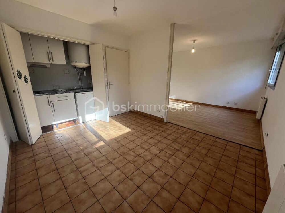 T1 bis de 35 m² avec alcôve nuit et cave  Meylan Les Buclos Idéal Premier Achat, Pied-à-terre, Investissement Locatif ou Profes