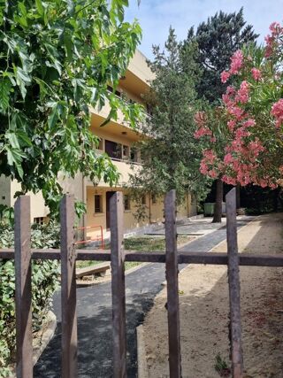  Immeuble à vendre 353 m²