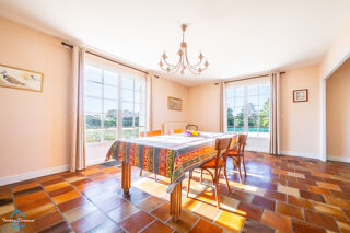  Maison à vendre 10 pièces 232 m²