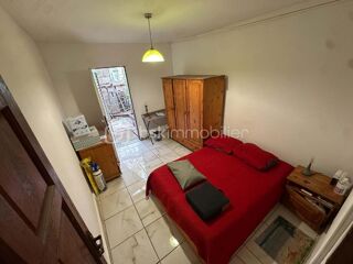  Immeuble à vendre 10 pièces 496 m² Le port
