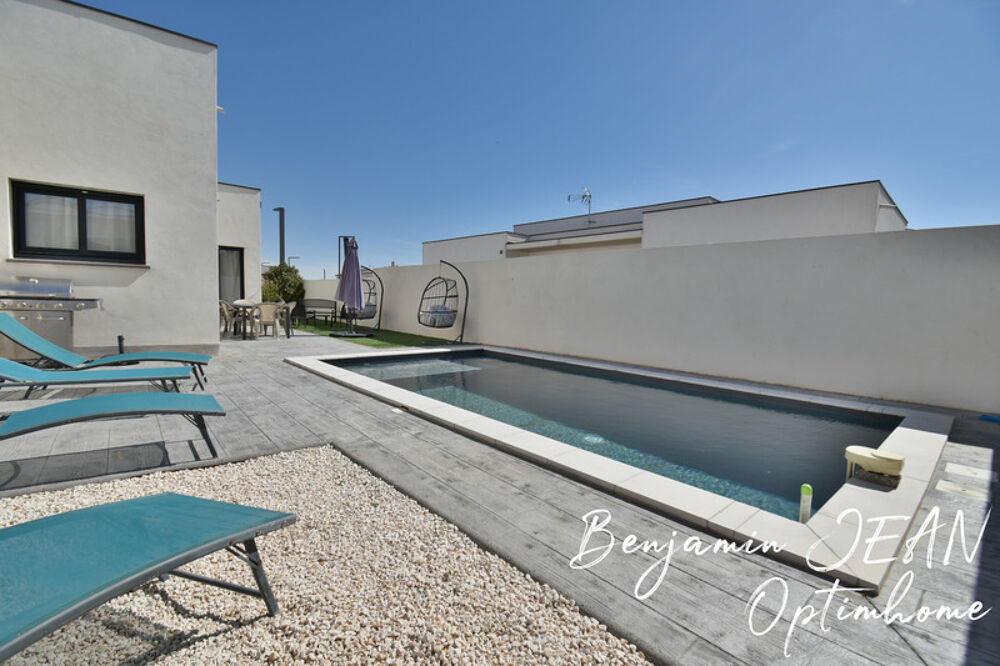 Maison récente de plain-pied avec piscine et garage à Sérignan