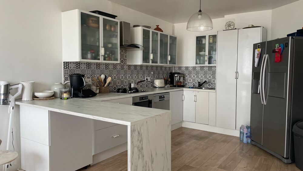 COUP DE COEUR AUX CLAYES-SOUS-BOIS  DERNIER ÉTAGE AVEC ASCENSEUR  3 CHAMBRES  80M2-CAVE & PARKING