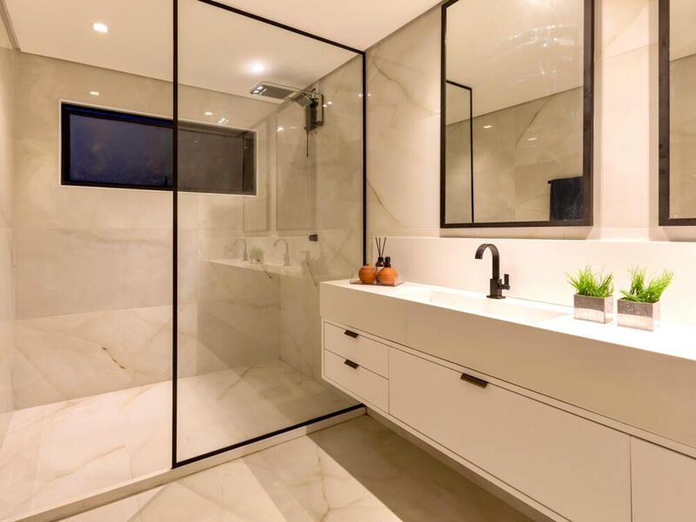 Dpt Rhône (69), à vendre CHARBONNIERES LES BAINS appartement T5 de 126,75 m²