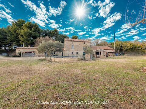   Mas Maison - 8 pi�ce(s) - 266 m�