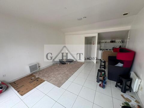   LOCAL PROFESSIONEL 35 M² A MELUN 