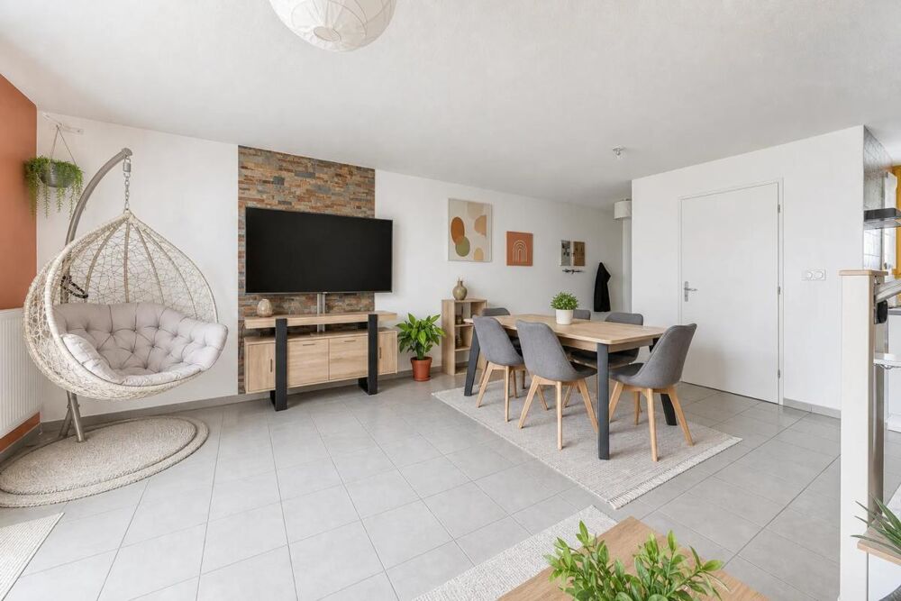 Vente Maison Maison de 4 pièces de 75 m² à Vénissieux Venissieux