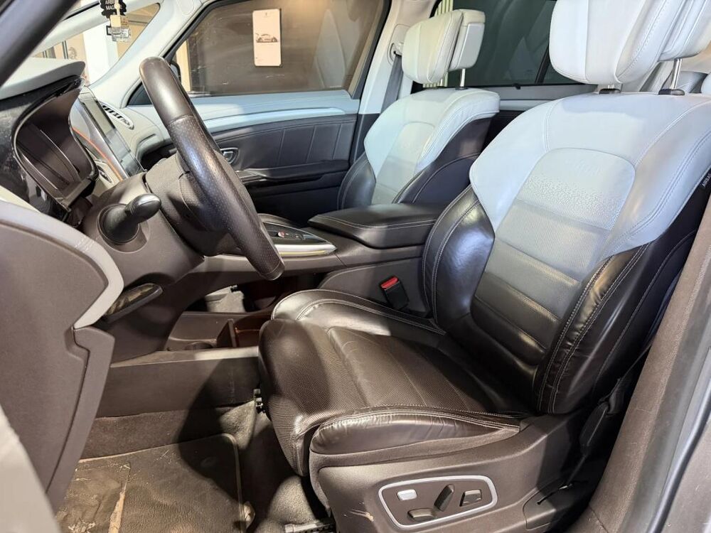 Espace V 1.6 dCi 16V EDC6 161 cv INITIAL PARIS 2018 occasion 85190 Venansault