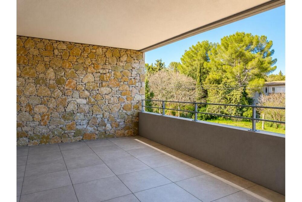 BAISSE DE PRIX pour ce grand T4 avec 21 m² de terrasse, visitable dès maintenant