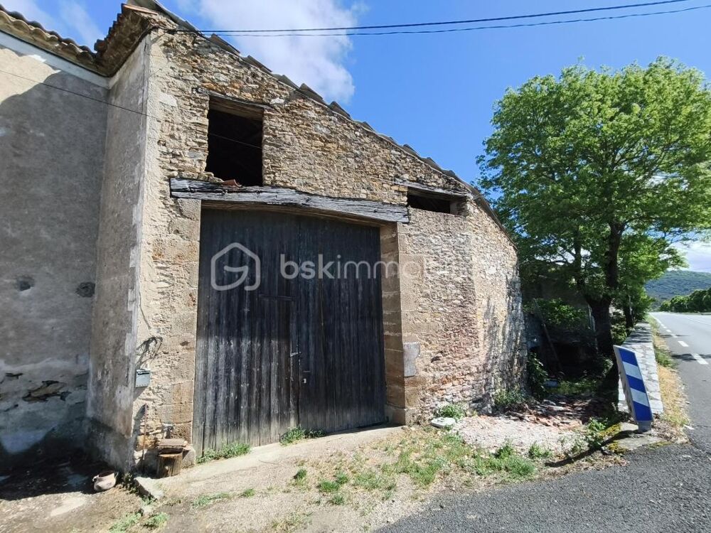 MAISON A RENOVER AVEC GRAND GARAGE et EXTERIEUR