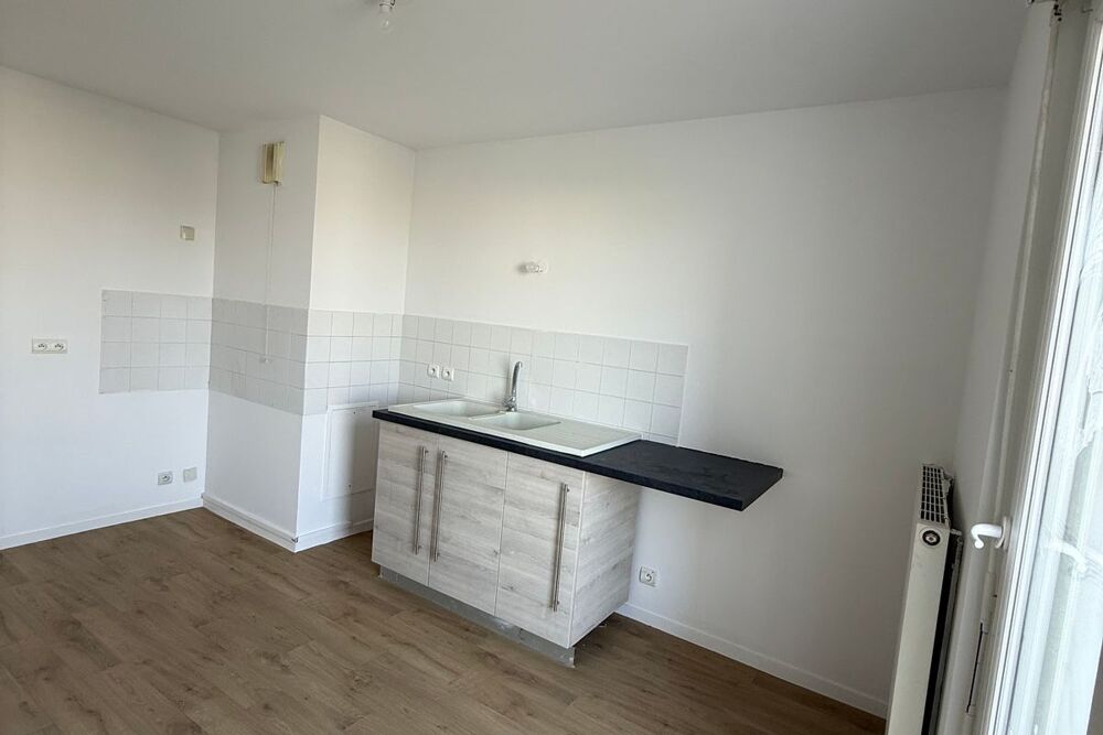 T3 de 71.71 m² à Saint-Priest, Carré Rostand au prix de vente de 146 600 €