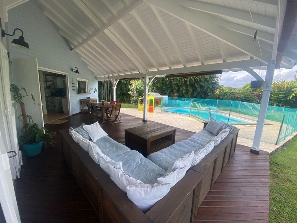 Vente Villa Superbe villa avec piscine dans résidence privée sécurisée, BAIE MAHAULT (971) Baie mahault