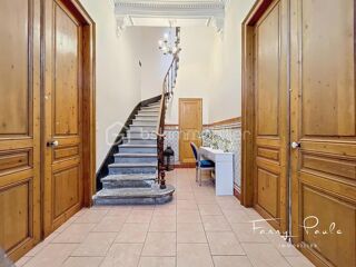  Proprit/chteau  vendre 8 pices 270 m