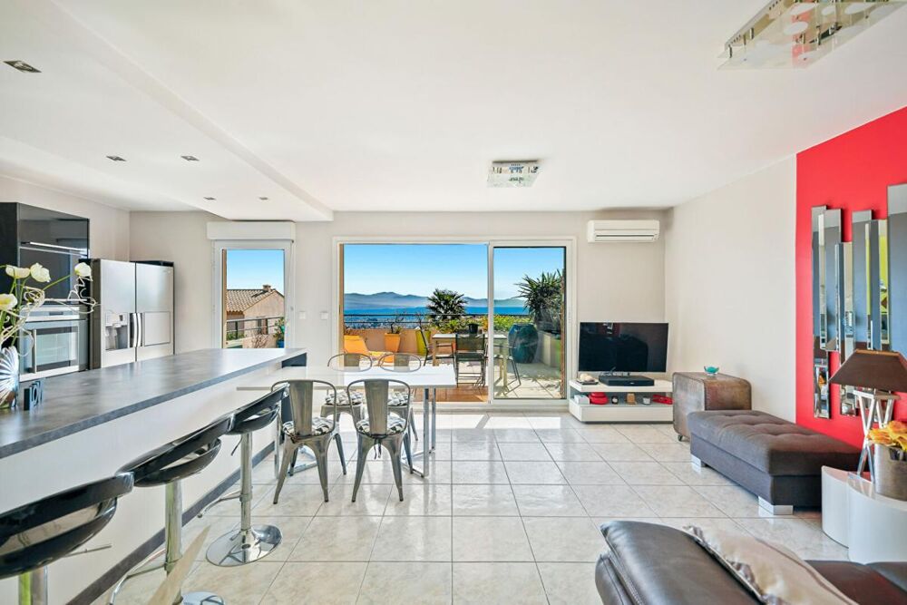 Appartement La Ciotat 4 pièce(s) 75.73 m2 vue mer avec garage et place de parking